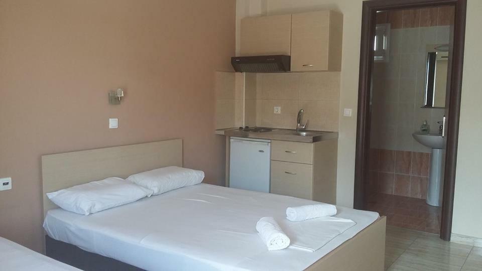Villa Eleni Paralía Esterno foto